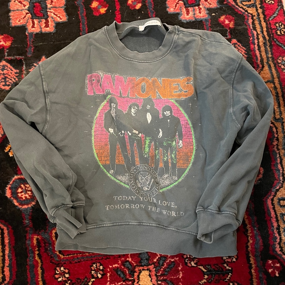 Ramones sweatshirt